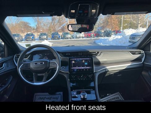 Used 2024 Jeep Grand Cherokee L Limited w/ Black Appearance Package image 20