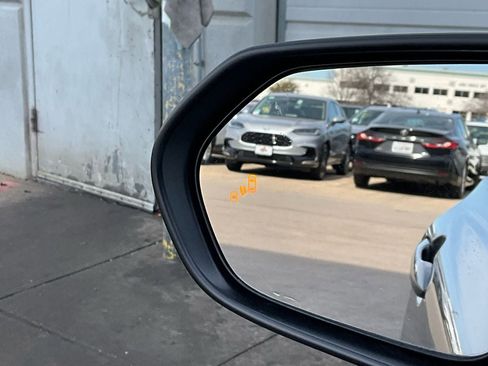 Used 2025 Toyota Camry SE image 20