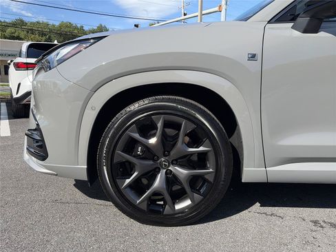 Certified 2025 Lexus TX 500h AWD w/ Technology Package image 11