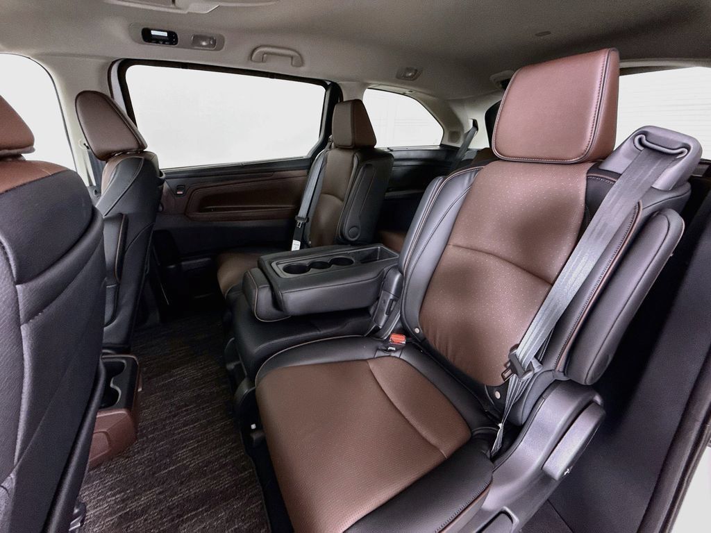 New 2026 Honda Odyssey Elite image 23