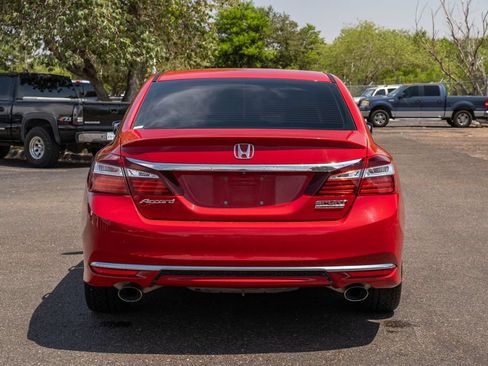Used 2017 Honda Accord Sport Special Edition image 4