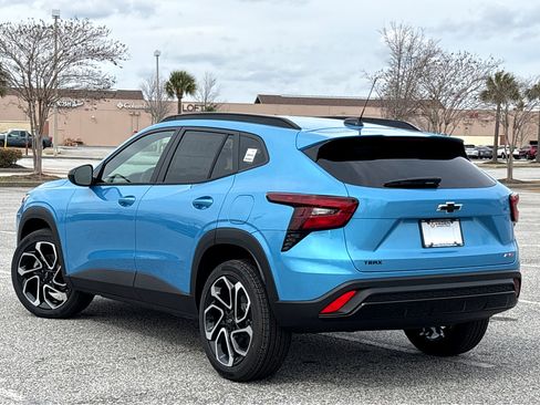 New 2026 Chevrolet Trax RS w/ Sunroof Package FWD image 27