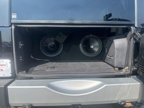 Used 2008 Jeep Wrangler Unlimited Sahara w/ Dual Top Group image 19