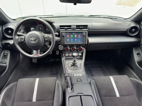 Used 2022 Toyota GR86 Premium w/ ALL Weather Mat Package (TMS) RWD image 11