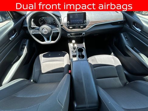 Used 2024 Nissan Altima 2.5 SV FWD image 28