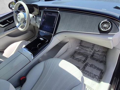 Certified 2023 Mercedes-Benz EQE 500 4MATIC Sedan image 23