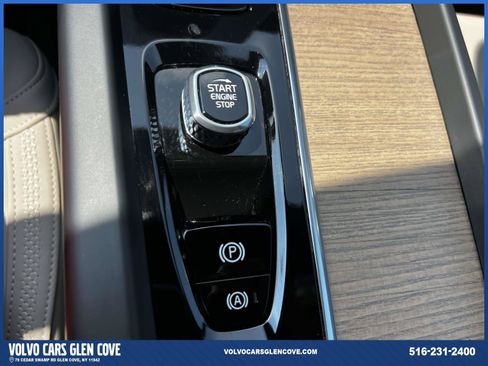 Used 2026 Volvo XC60 B5 Plus w/ Protection Package Premier AWD/4WD image 30