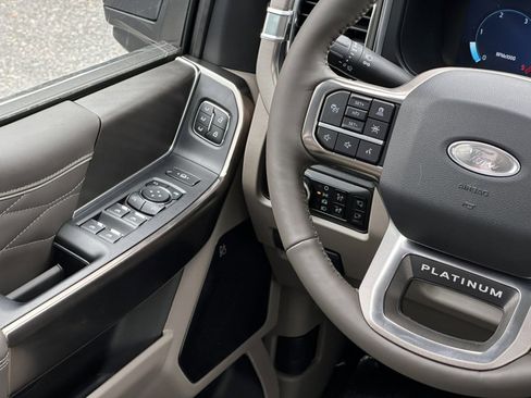 New 2025 Ford F250 Platinum w/ Platinum Plus Package image 25