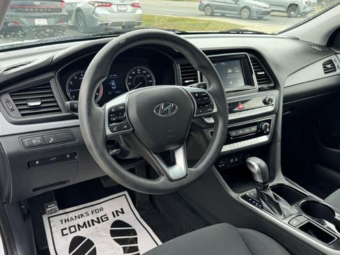 Used 2019 Hyundai Sonata SE image 15