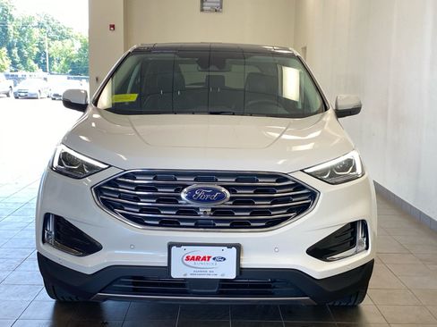 Used 2024 Ford Edge Titanium w/ Equipment Group 301A AWD/4WD image 3