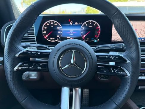 Certified 2025 Mercedes-Benz GLS 450 4MATIC image 29