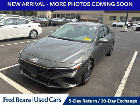 Used 2024 Hyundai Elantra SEL w/ Convenience Package FWD image 1