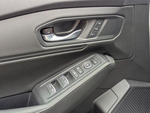 Certified 2025 Honda Accord Sport image 12