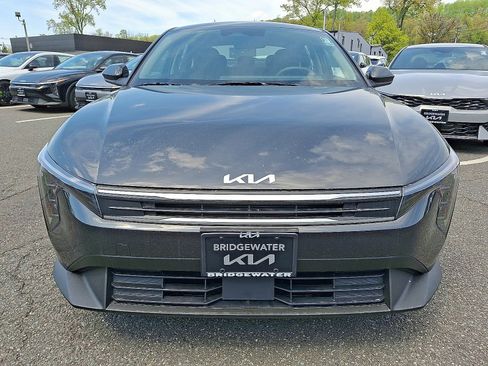 New 2026 Kia K4 FWD image 2