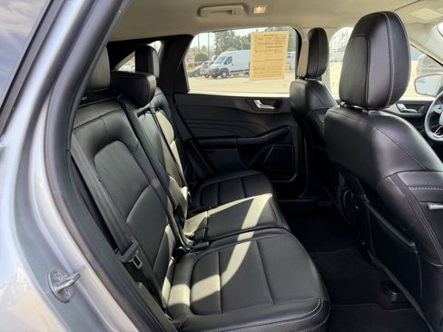 Used 2022 Ford Escape SEL image 35