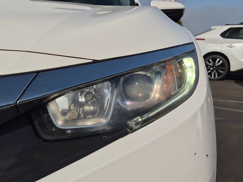 Used 2017 Honda Civic LX image 9