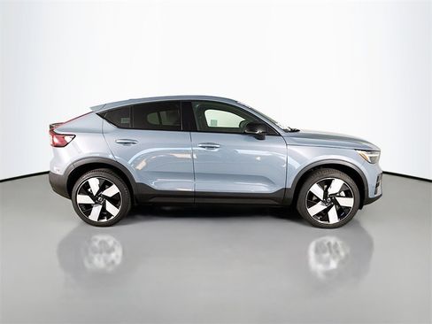 Certified 2023 Volvo C40 P8 Recharge Ultimate w/ Protection Package Premier image 8