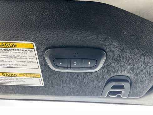 Used 2023 Jeep Gladiator Sport S image 17