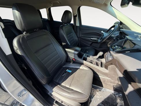 Used 2017 Ford Escape Titanium w/ Equipment Group 301A FWD image 19