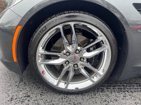 Used 2017 Chevrolet Corvette Stingray Coupe image 16