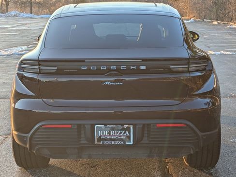 Used 2025 Porsche Macan Electric image 6