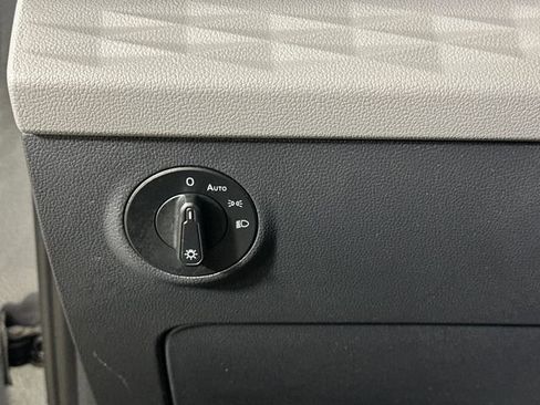 Used 2024 Volkswagen Taos S image 19