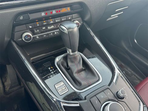 Used 2023 MAZDA CX-9 Carbon Edition image 27