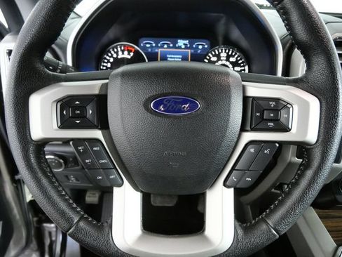 Used 2015 Ford F150 Lariat AWD/4WD image 23