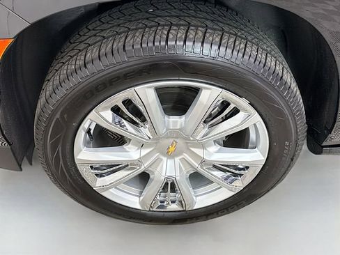 Used 2023 Chevrolet Tahoe High Country AWD/4WD image 34
