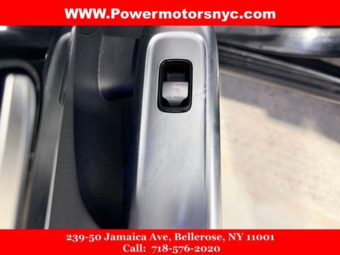 Used 2022 Mercedes-Benz C 300 4MATIC Sedan w/ Pinnacle Trim Package image 46