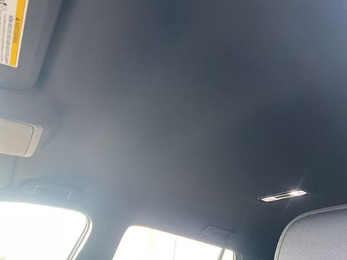 New 2026 Chevrolet Equinox LT image 9