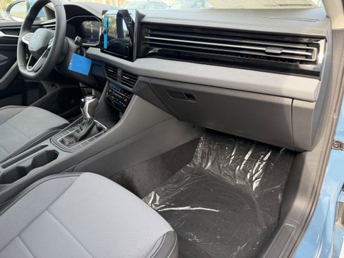 New 2026 Volkswagen Jetta SE image 11