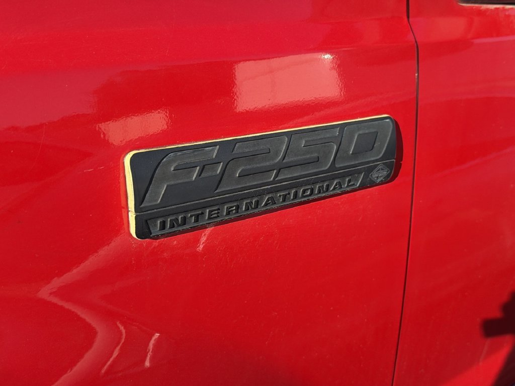 Used 2006 Ford F250 Lariat AWD/4WD image 5