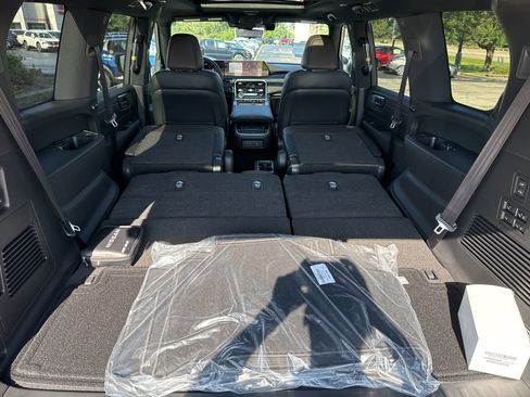 New 2025 Nissan Armada Platinum Reserve AWD/4WD image 25