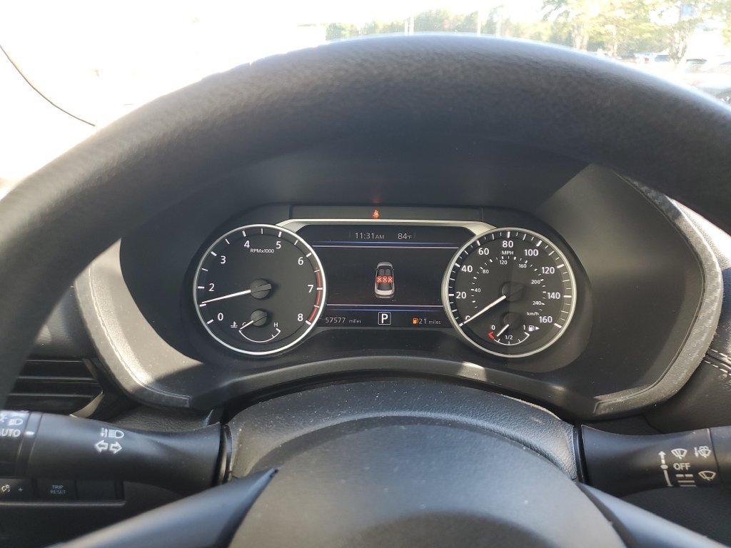 Used 2025 Nissan Sentra SV FWD image 26