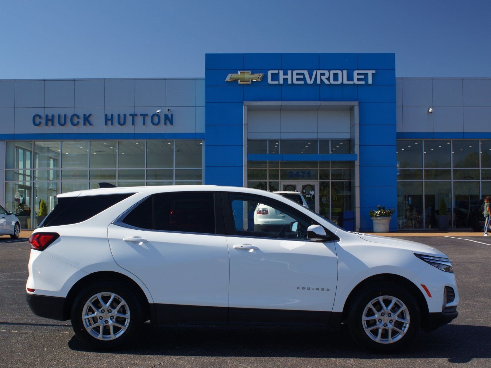 Used 2024 Chevrolet Equinox LT AWD/4WD image 1