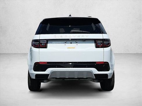 Used 2025 Land Rover Discovery Sport S image 6