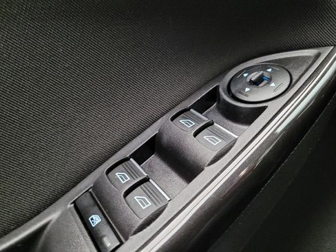 Used 2018 Ford Focus Titanium w/ Titanium Technology Package FWD image 27
