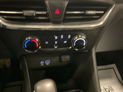 Used 2024 Buick Encore GX Preferred image 20