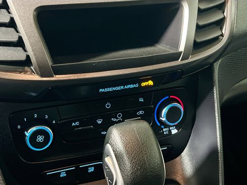 Used 2023 Ford Transit Connect XL image 26