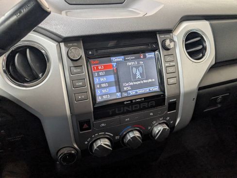 Used 2017 Toyota Tundra SR image 9