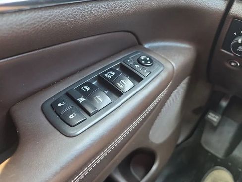 Used 2018 Jeep Grand Cherokee Overland image 26