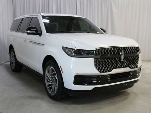 New 2026 Lincoln Navigator Reserve AWD/4WD image 67
