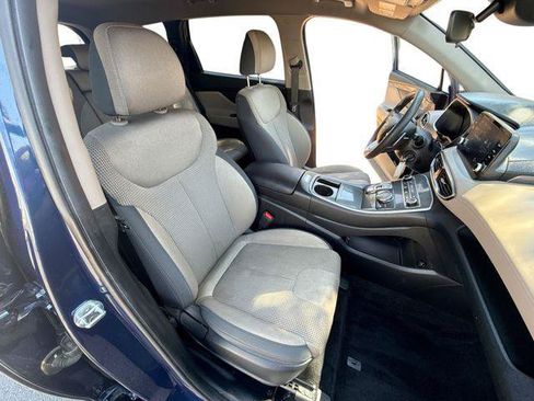 Used 2022 Hyundai Santa Fe SE w/ Cargo Package FWD image 25