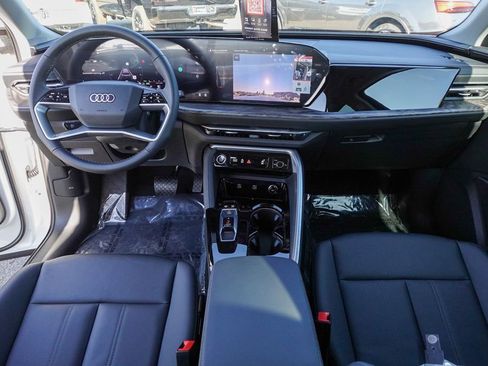 New 2025 Audi Q5 Premium image 24