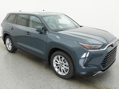 New 2026 Toyota Grand Highlander AWD image 13