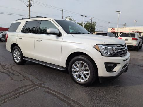 Used 2020 Ford Expedition XLT w/ Equipment Group 202A AWD/4WD image 7
