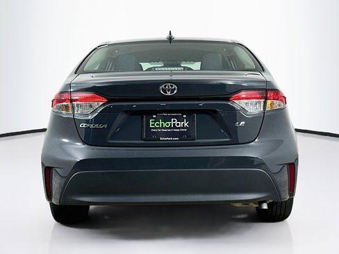Used 2025 Toyota Corolla LE FWD image 7