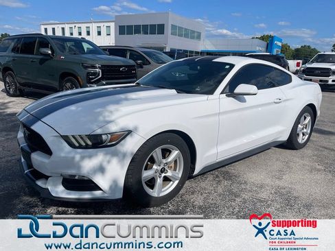 Used 2016 Ford Mustang Coupe RWD image 1