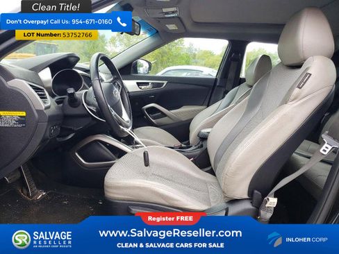Used 2013 Hyundai Veloster w/ Style Pkg FWD image 9